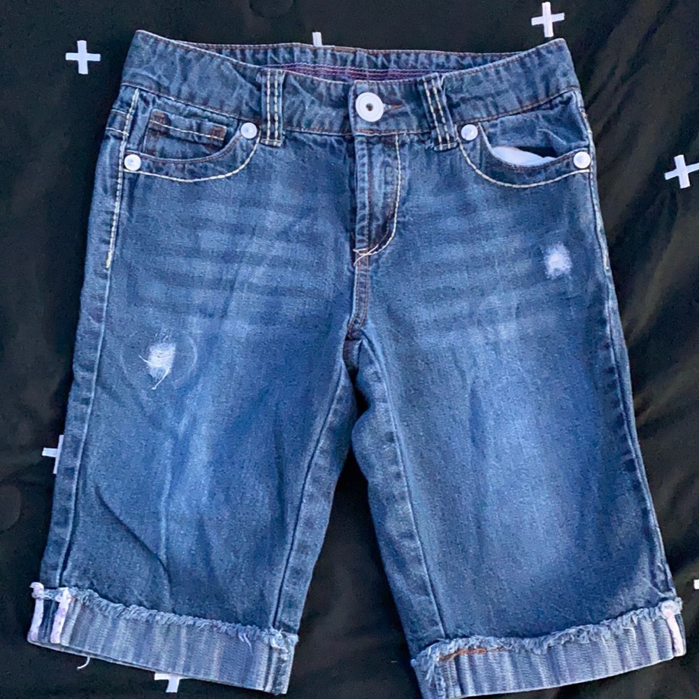 Mid length shorts
